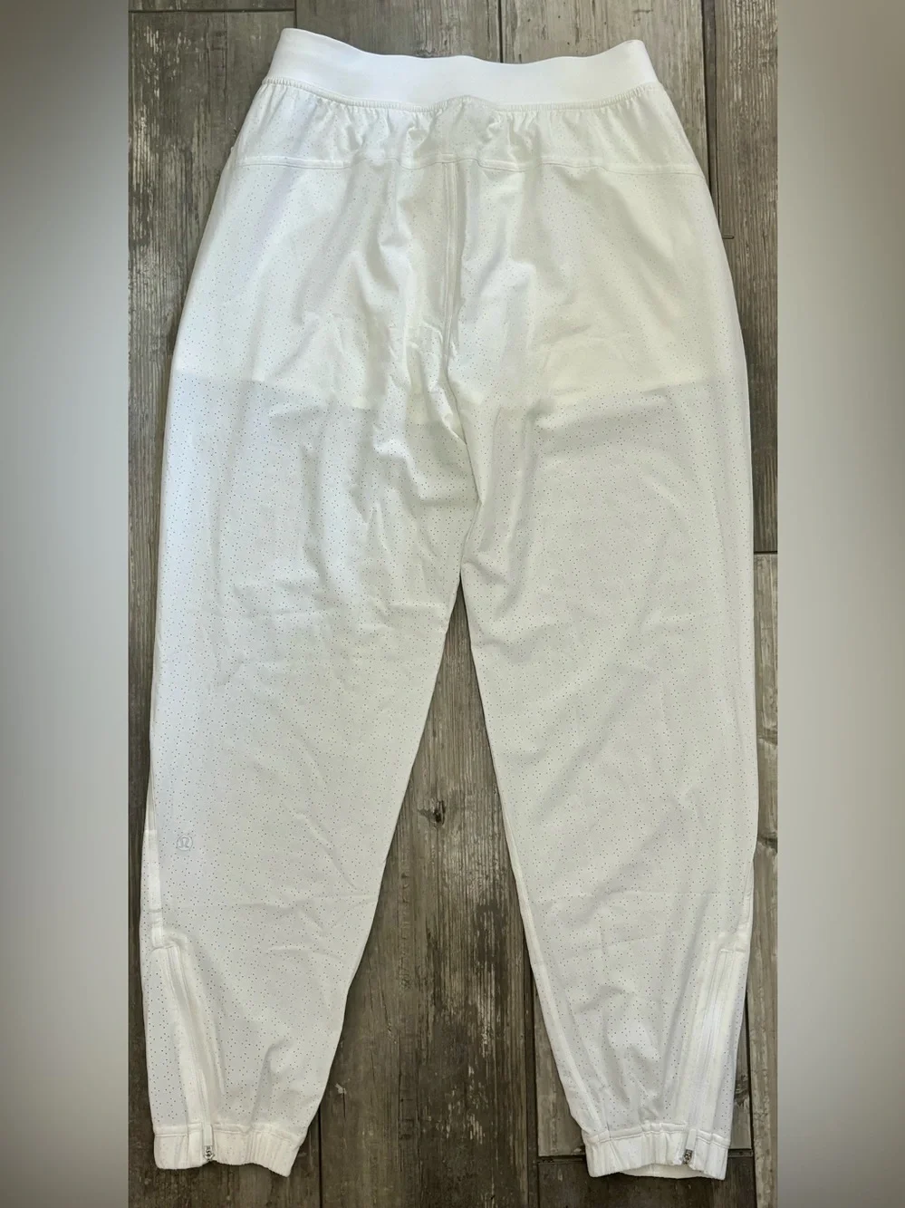 Lululemon Women’s Adapted State Perforated HR Jogger - Size 6 - White